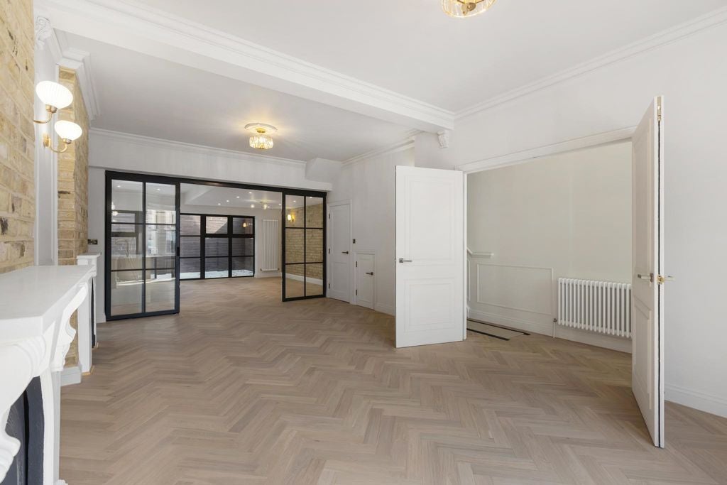 House Orbel Street in Greater London