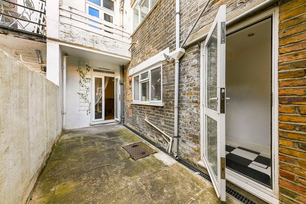 Flat Redcliffe Square in Greater London