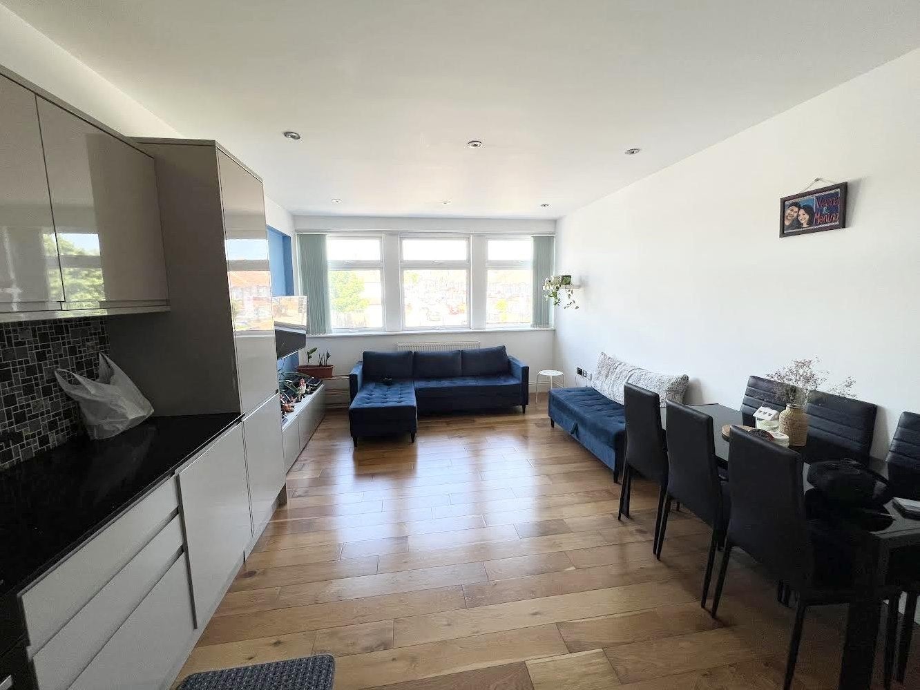 Flat Mount Pleasant in Greater London