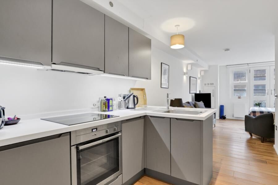 Flat Baynes Street in Greater London