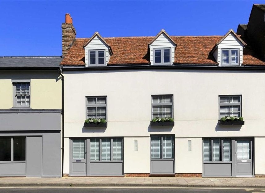 House High Street in Greater London