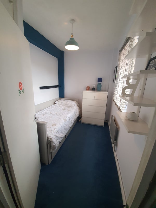 Room Jackman Street in Greater London
