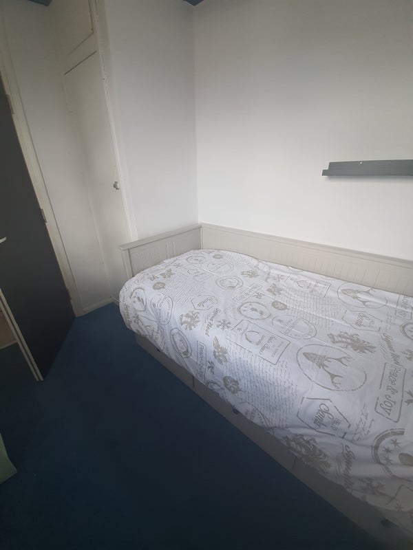 Room Jackman Street in Greater London