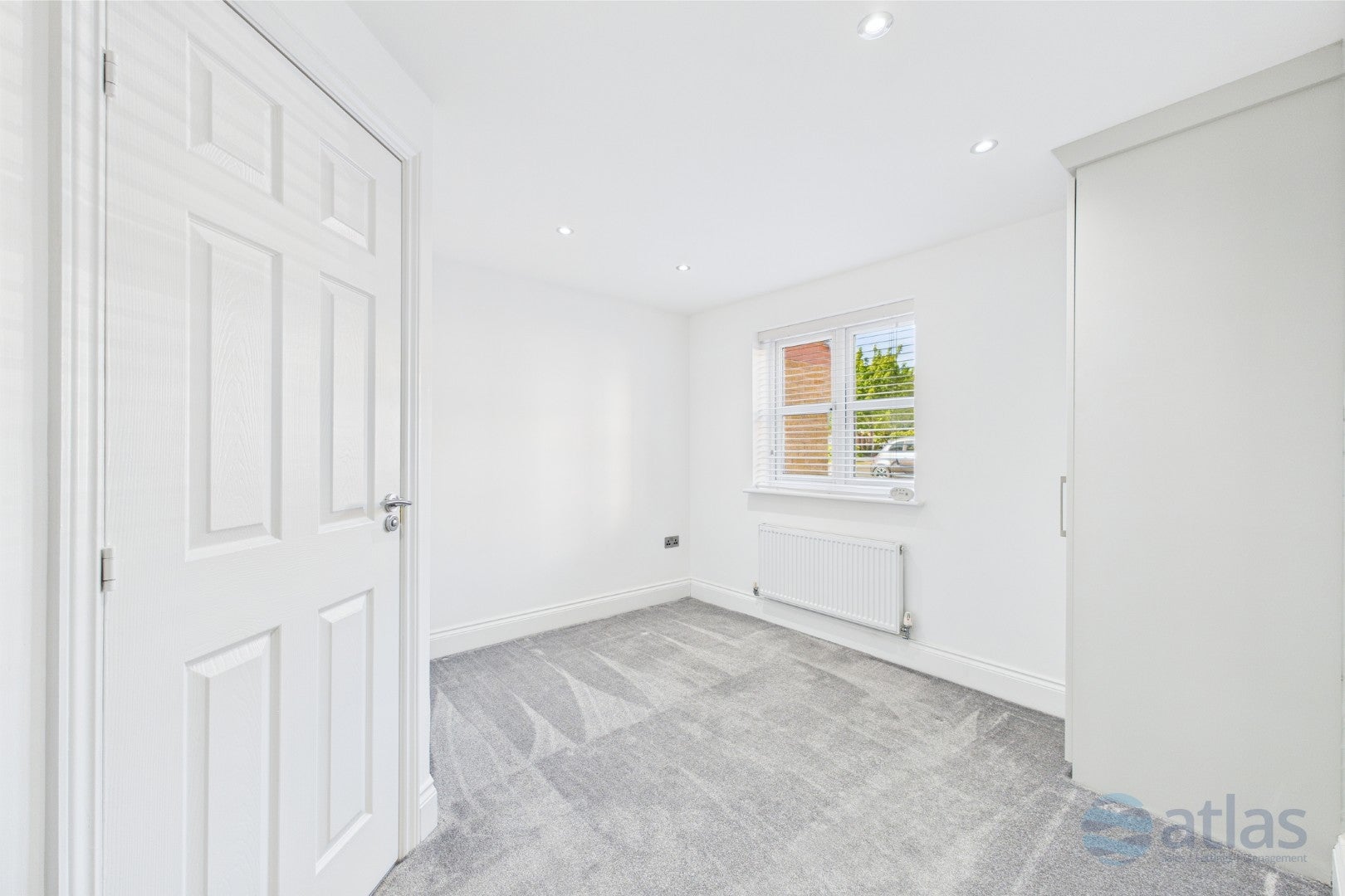 Flat Marlcroft Drive in Liverpool