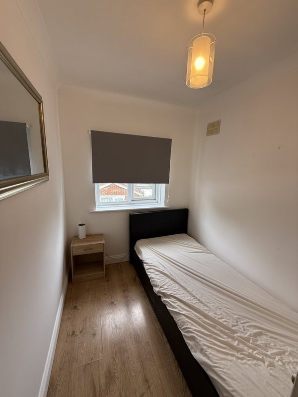 Room Vale Road in Windsor