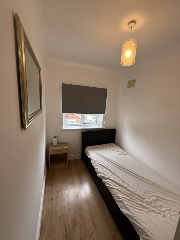 Room Vale Road in Windsor