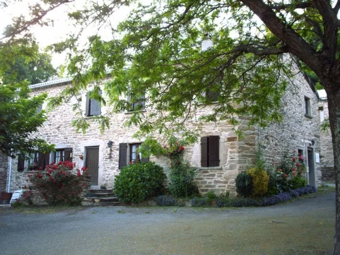 Maison Route de Julio-le-Haut à Saint-Vincent-d'Olargues