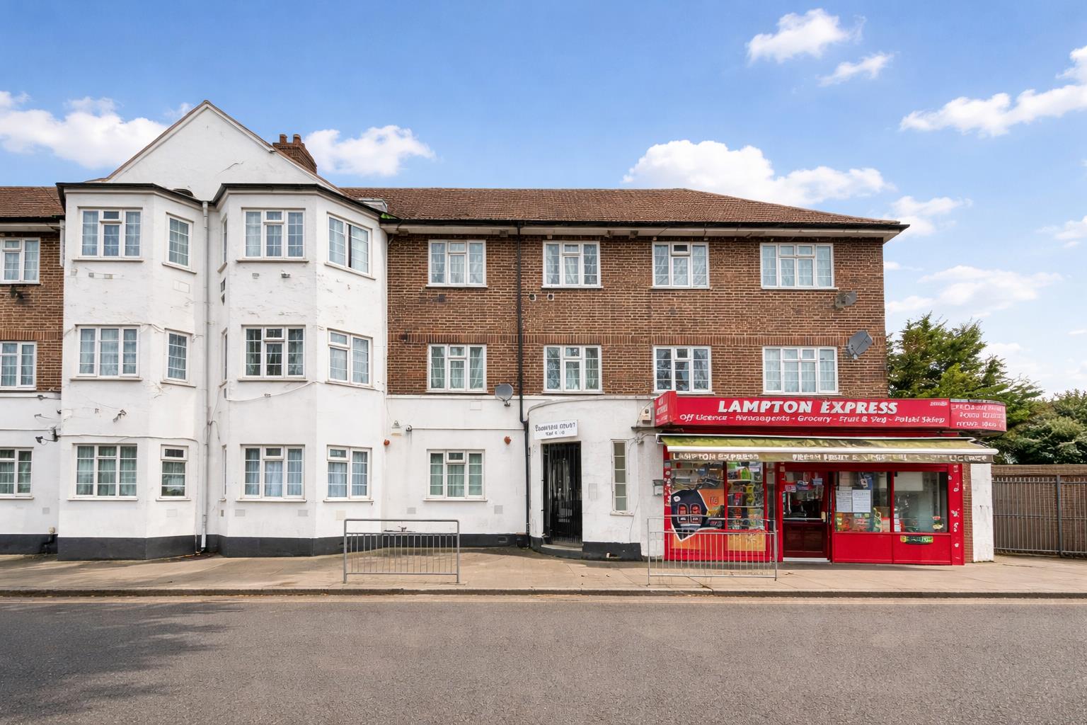 Flat Lampton Road in London