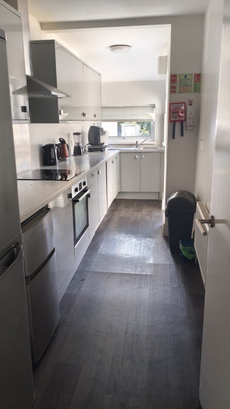 Room Filton Avenue in Bristol