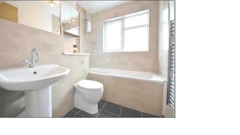 Flat Oakapple Court in Greater London