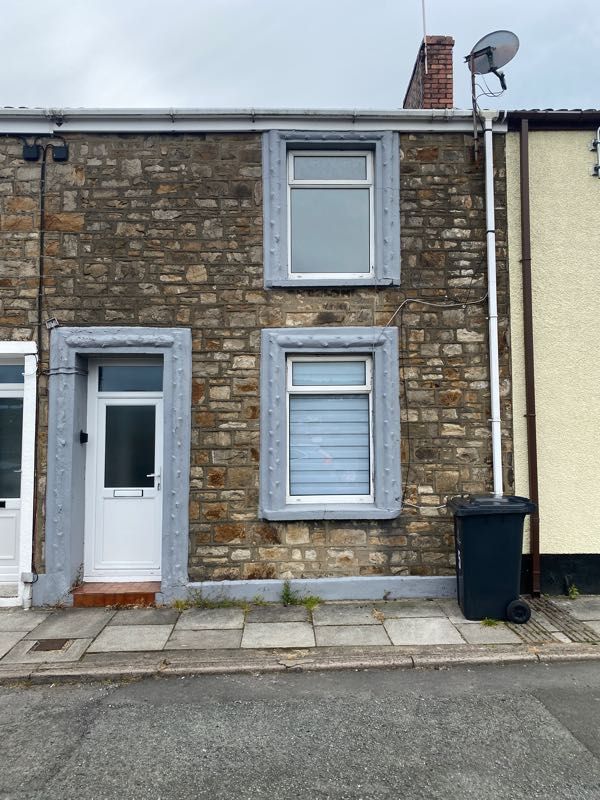 House Victoria Terrace in Tredegar