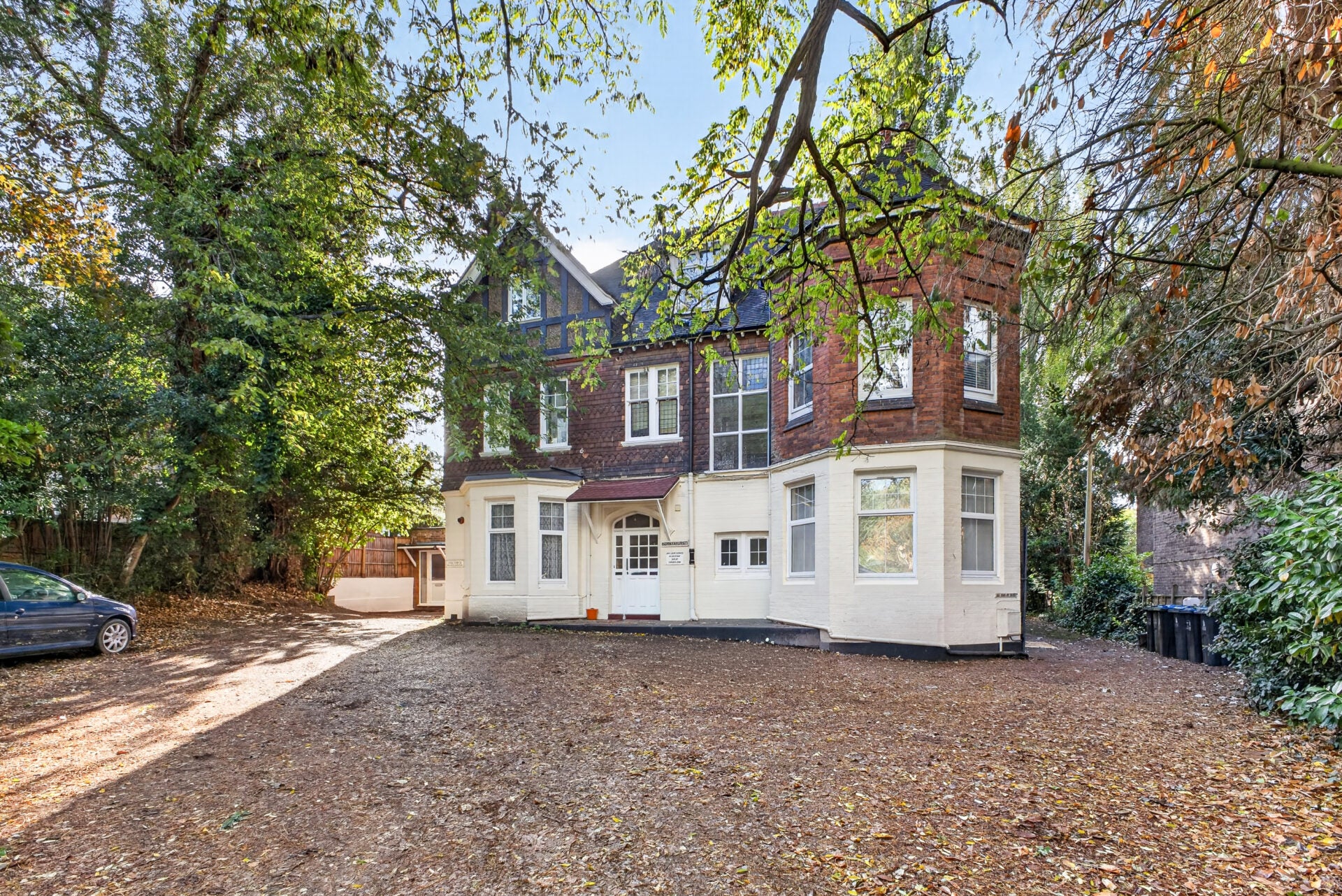 Flat Upper Brighton Road in Greater London