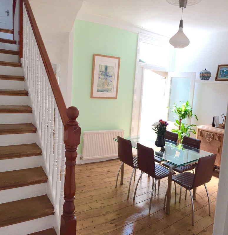 Room Maryland Square in Greater London
