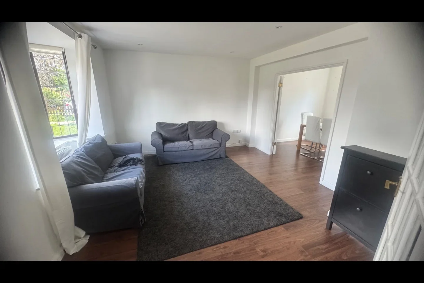 House Chestnut Grove in Greater London