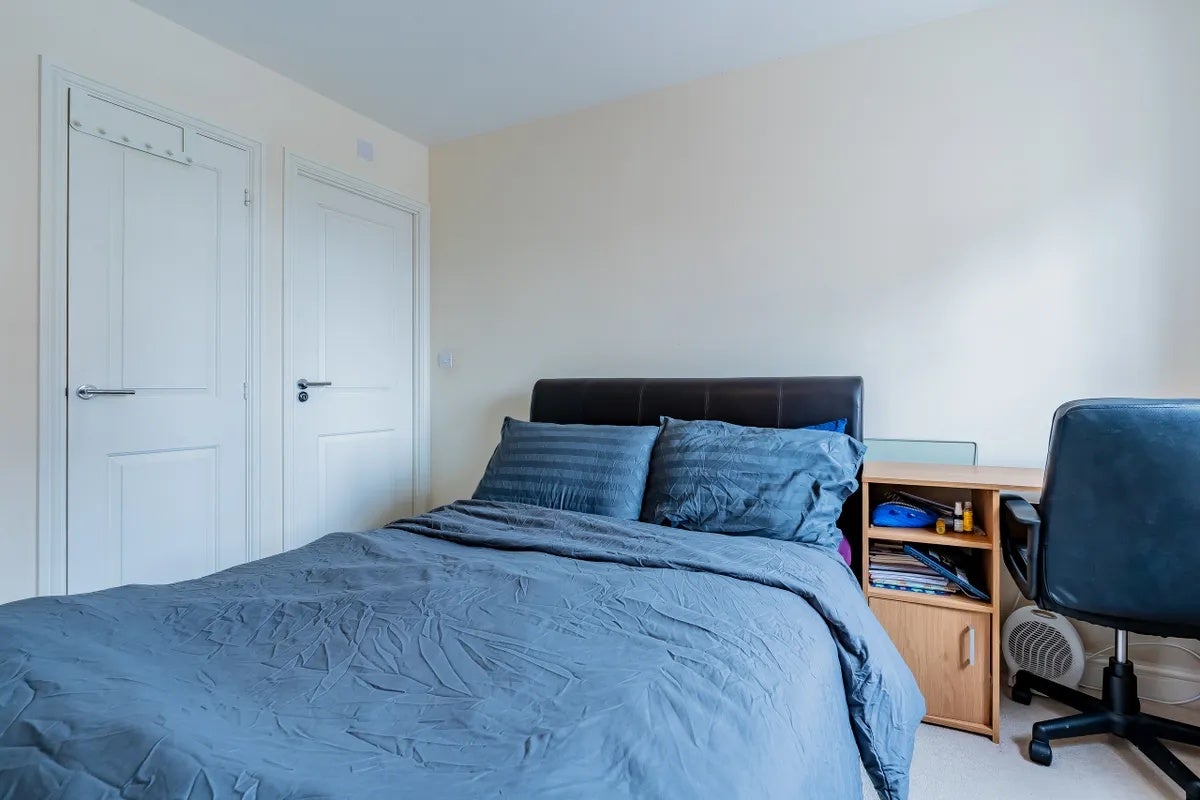Flat Danby Street in Bristol