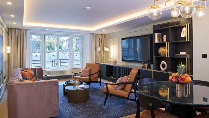 Flat Kensington Road in City of Westminster