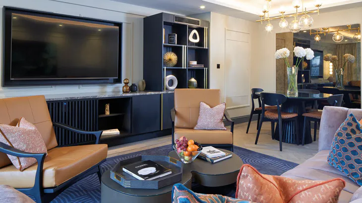 Flat Kensington Road in City of Westminster