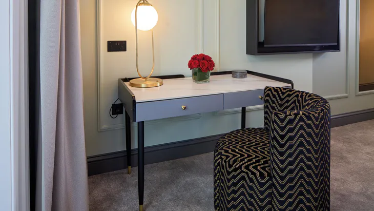 Flat Kensington Road in City of Westminster