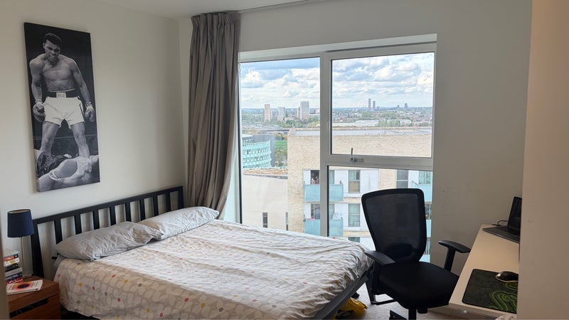 Room Mirabelle Gardens in Greater London
