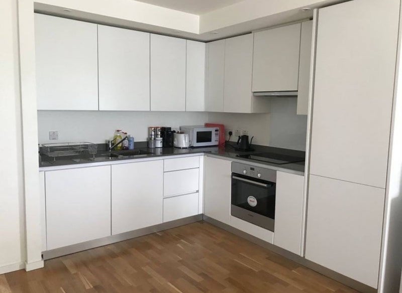 Room Mirabelle Gardens in Greater London