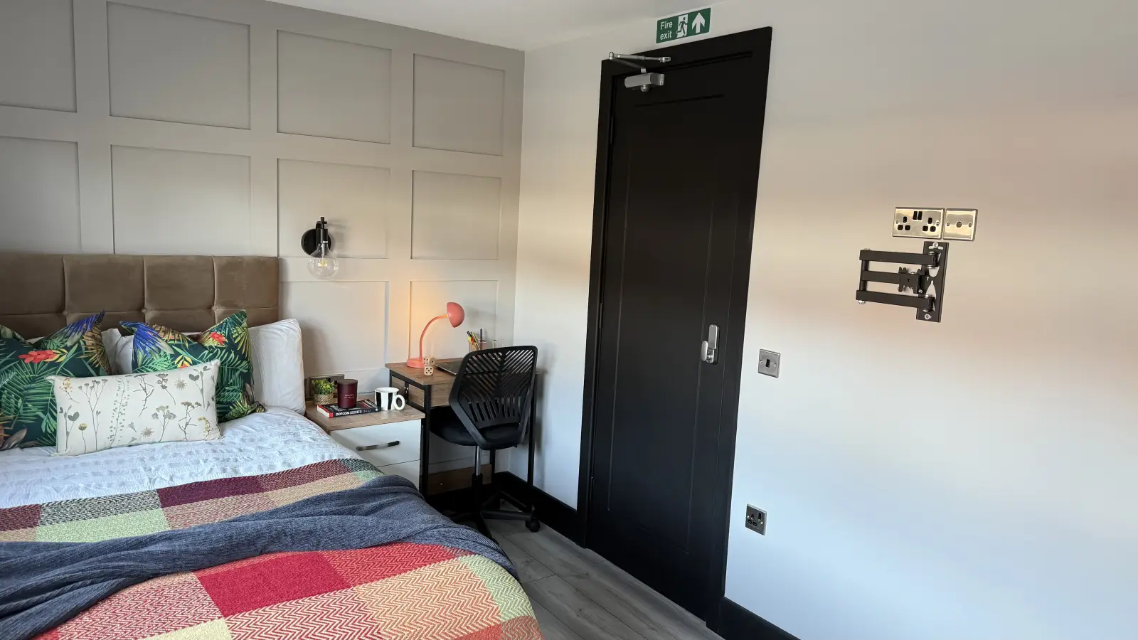 Flat Balmoral Drive in Hertsmere