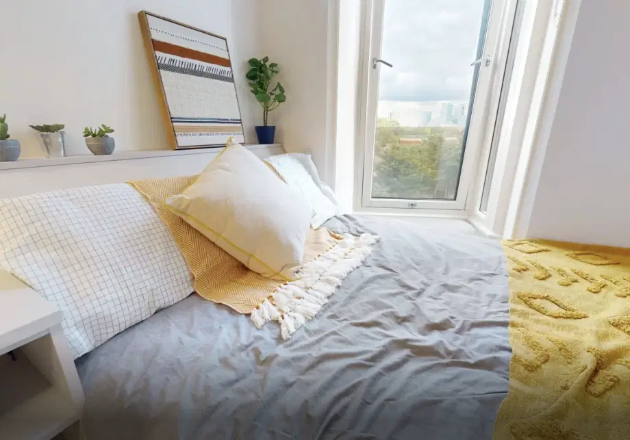 Room Mile End Road in Greater London