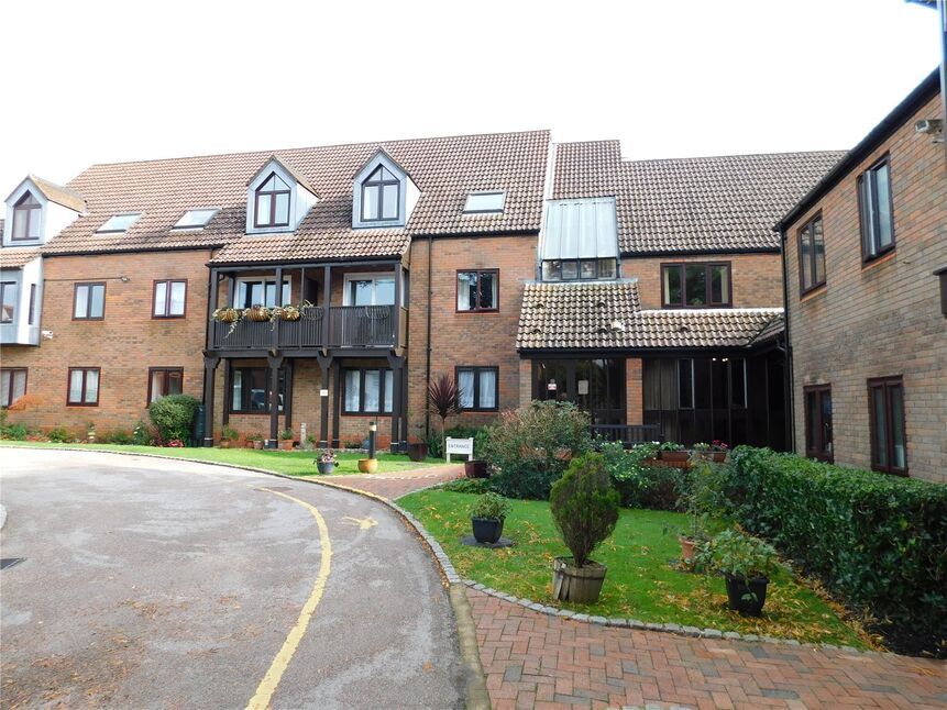 Flat Gosport Lane in New Forest