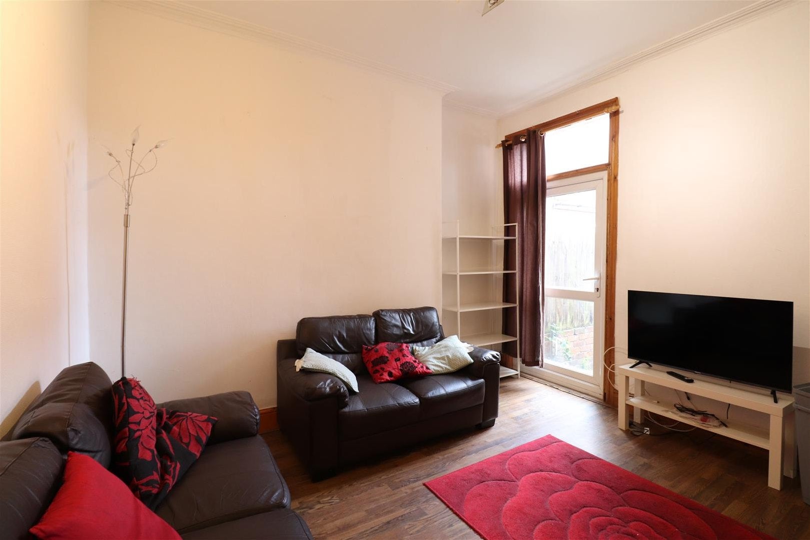 Room Eldon Road in Birmingham