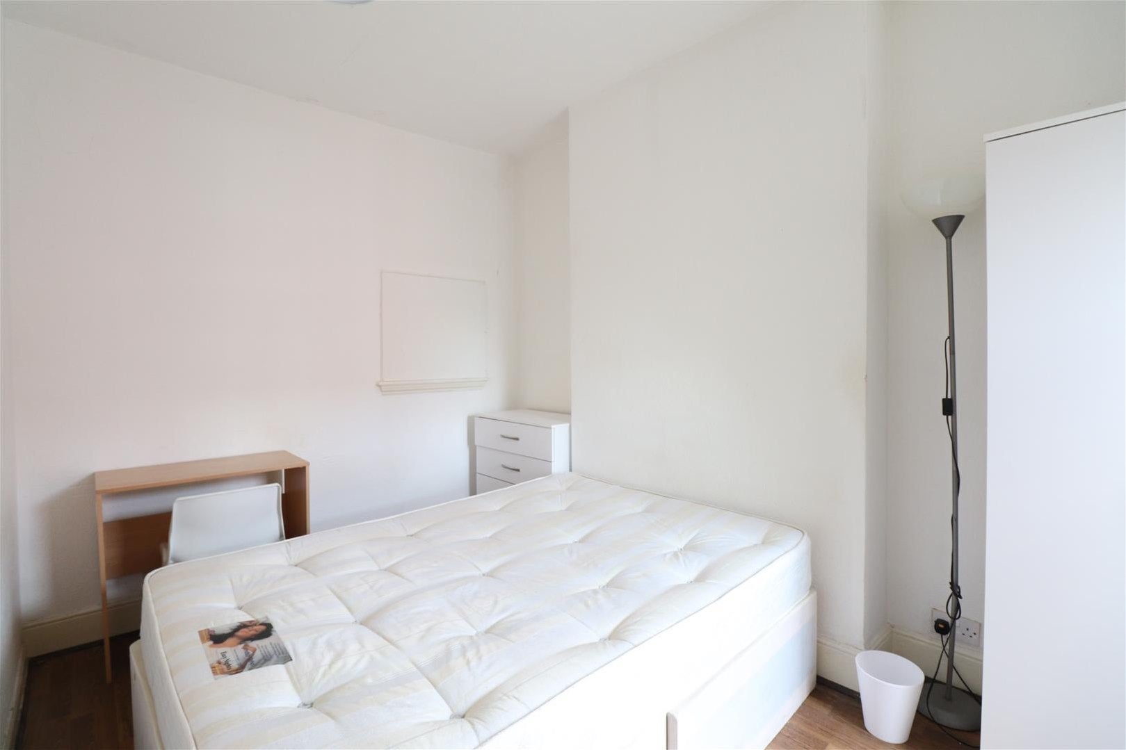 Room Eldon Road in Birmingham