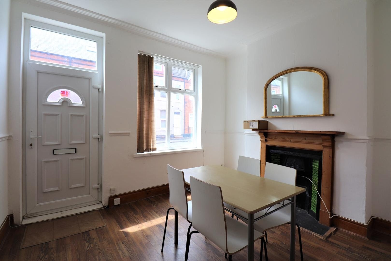 Room Eldon Road in Birmingham
