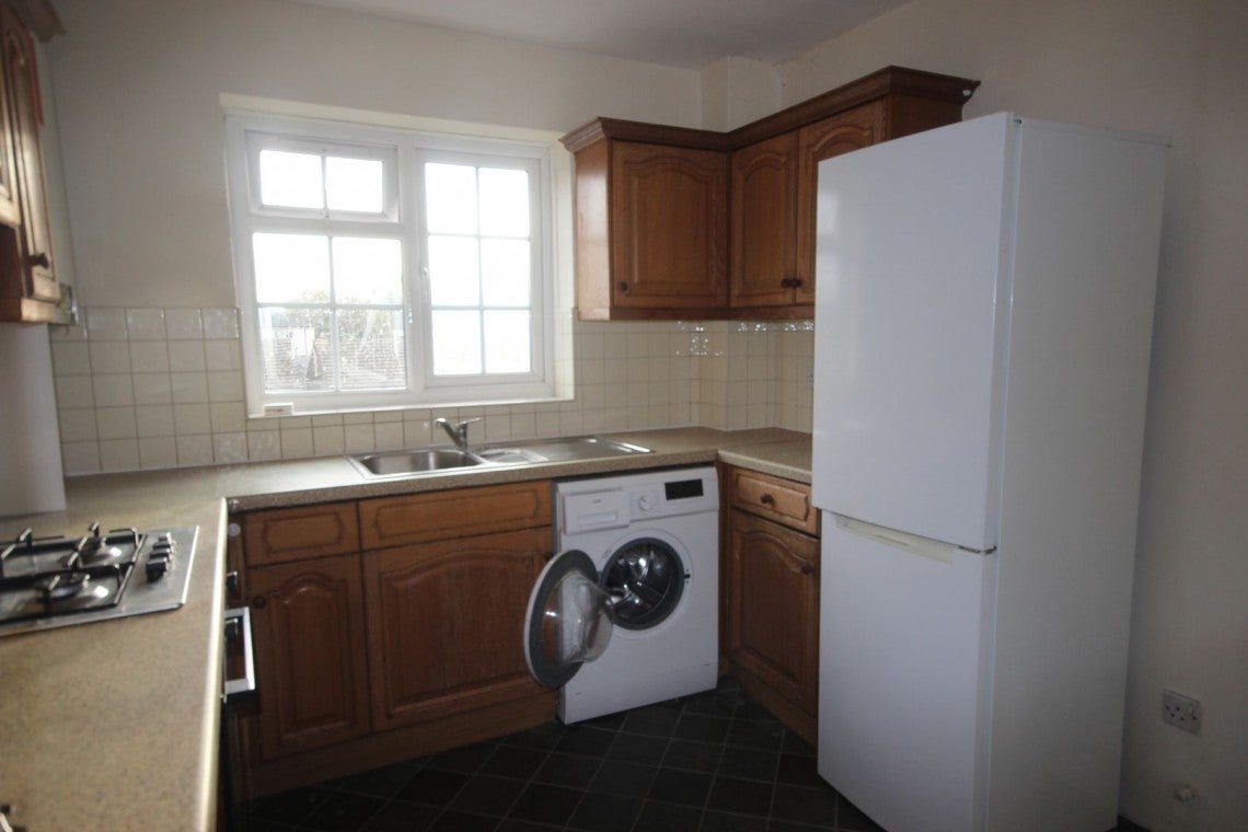 Flat Arborfield Close in Slough