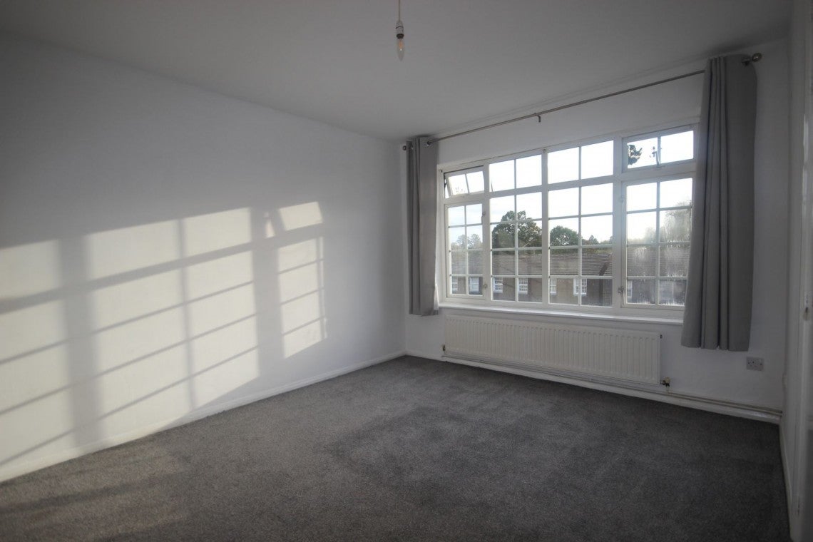 Flat Arborfield Close in Slough