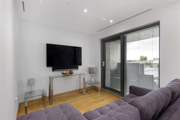 Flat Langtry Place in Greater London