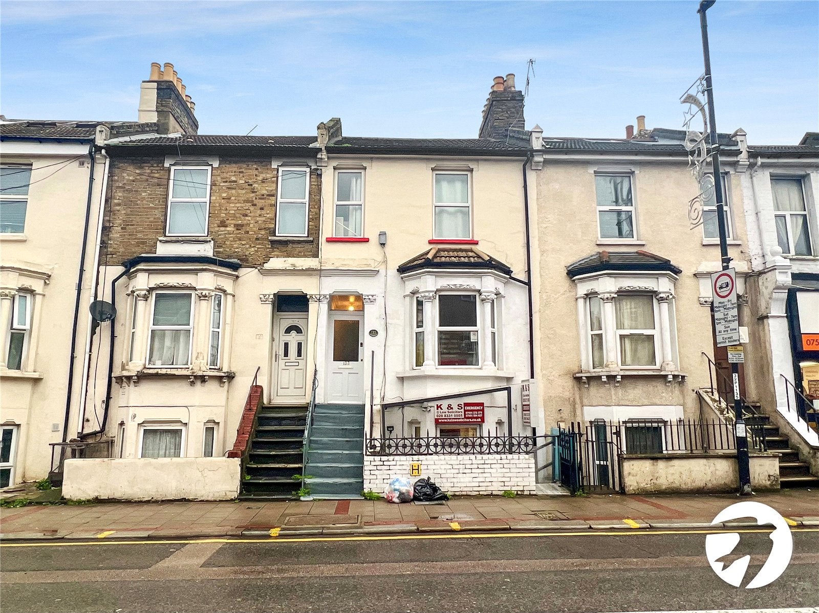 House Plumstead High Street in Greater London
