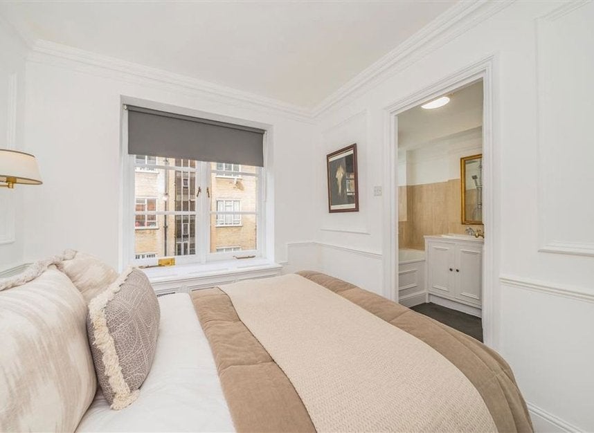 Flat Marylebone Street in City of Westminster