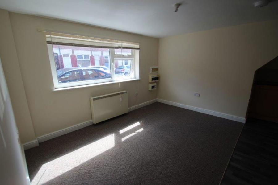 Flat Livingstone Street in Leicester