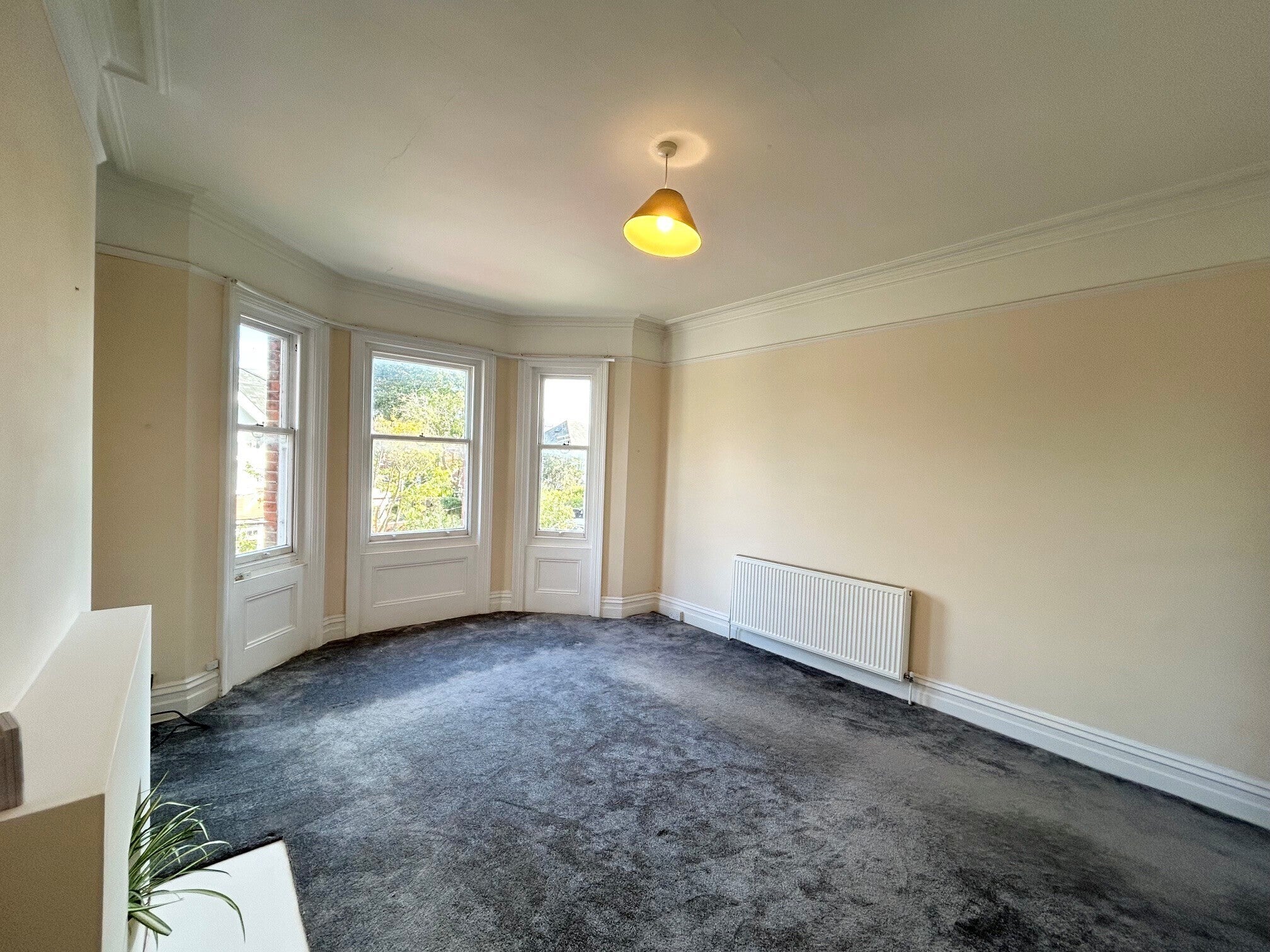 Flat Westbourne Park Road in Bournemouth