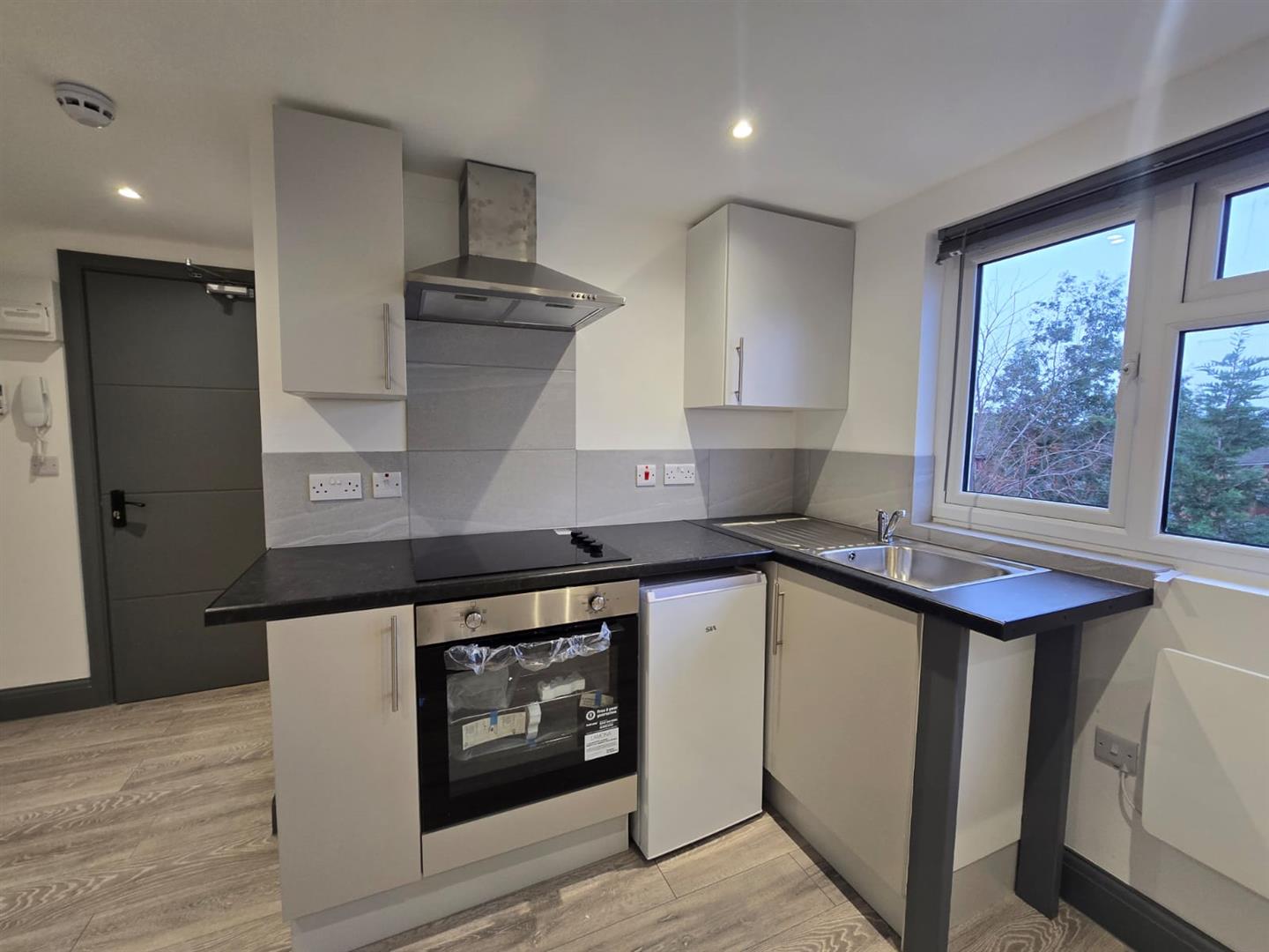 Flat Maxwell Road in Borough of Spelthorne