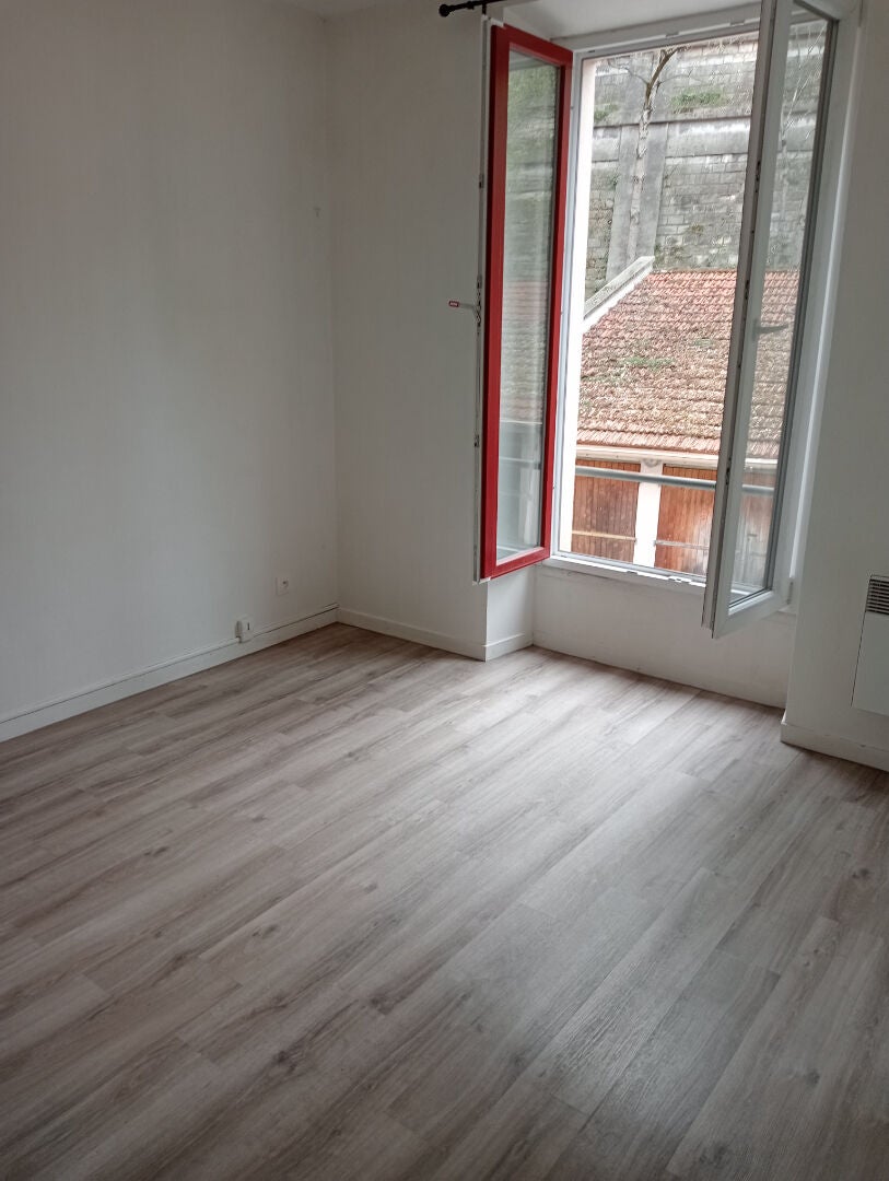 Appartement Rue du Maréchal Leclerc à Saint-Maurice