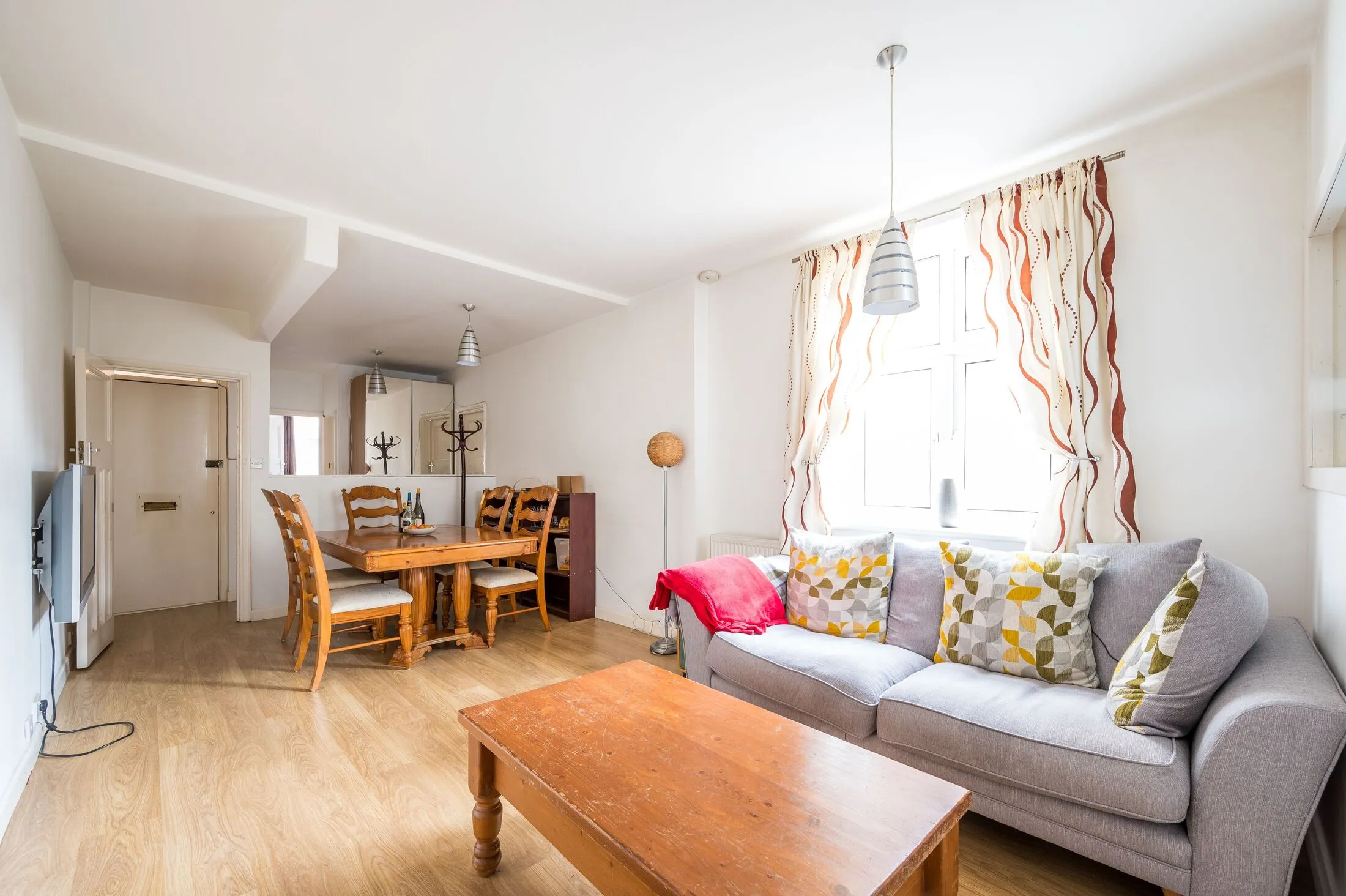 Flat Miranda Close in Greater London