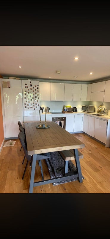 Room Mostyn Road in Greater London
