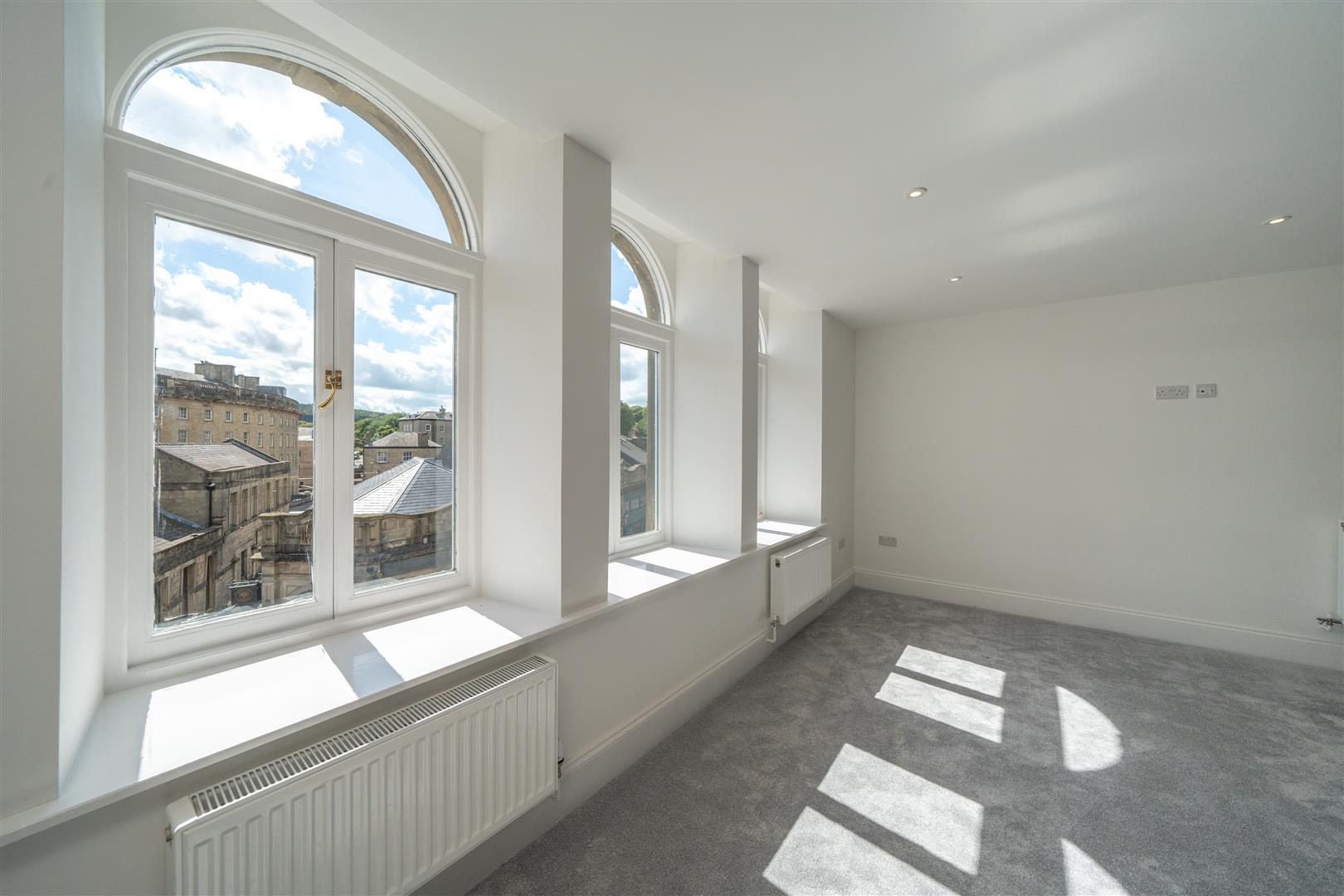Flat The Quadrant in Buxton