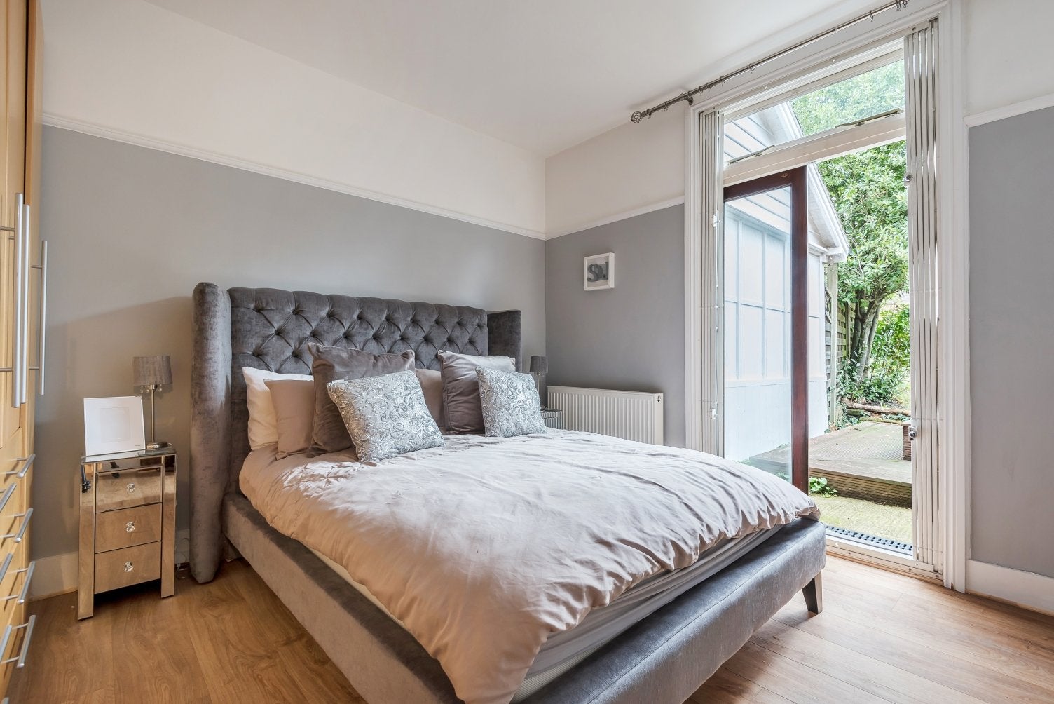 Flat Henry Street in Greater London