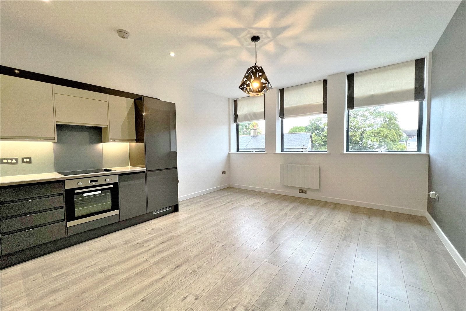 Flat Shrublands Close in Chelmsford