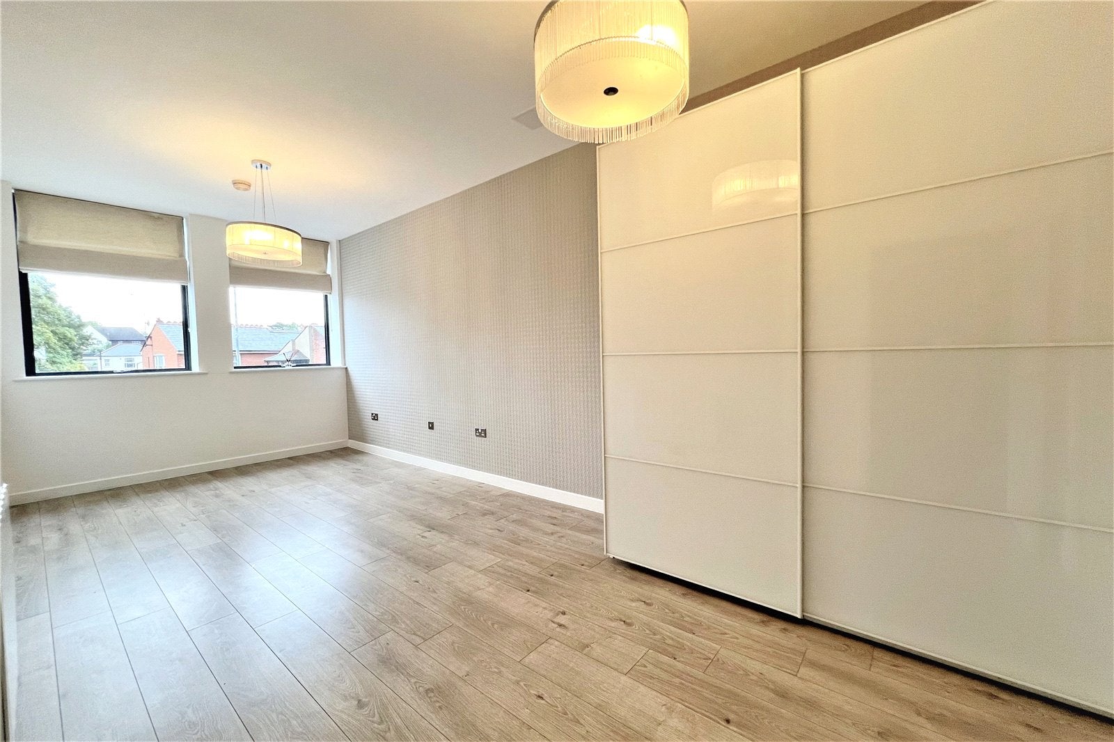 Flat Shrublands Close in Chelmsford