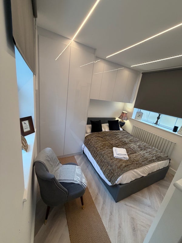 Flat Kilburn Lane in City of Westminster