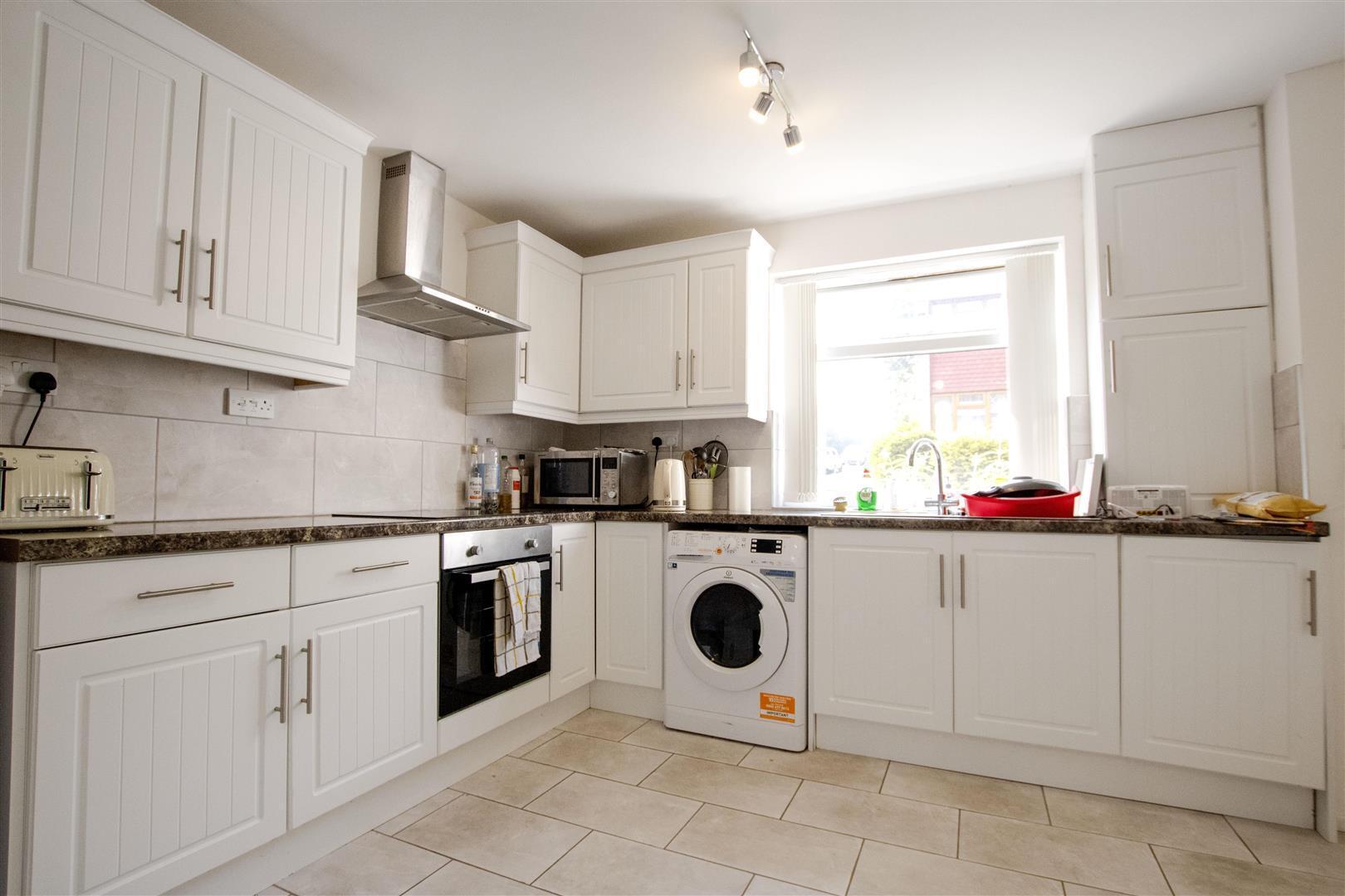 Flat Leahurst Crescent in Birmingham