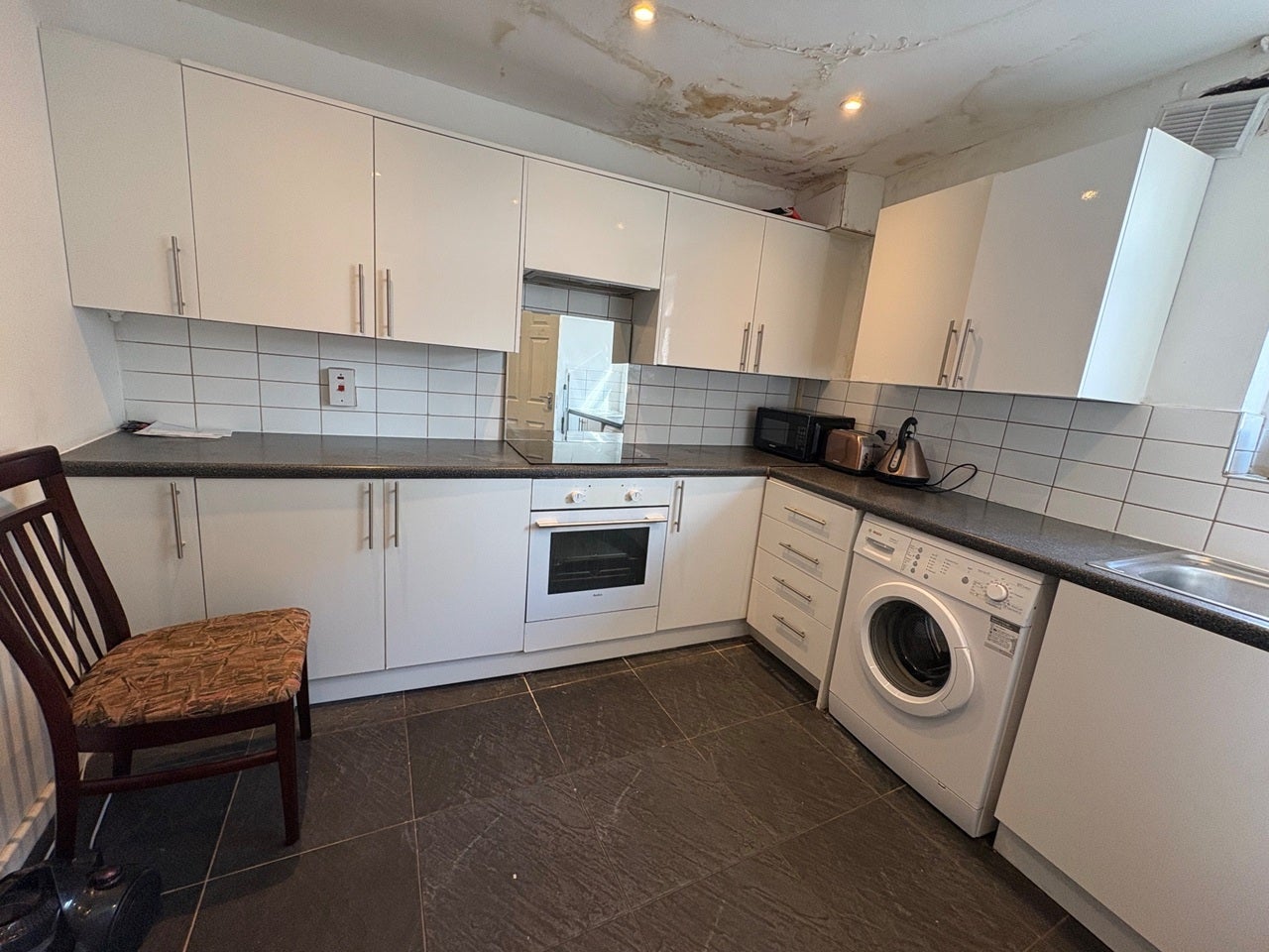 Room Bethnal Green Road in Greater London