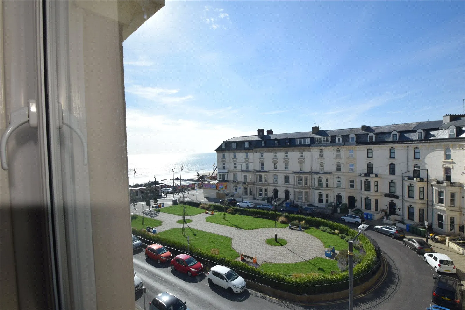 Flat Marlborough Terrace in Bridlington