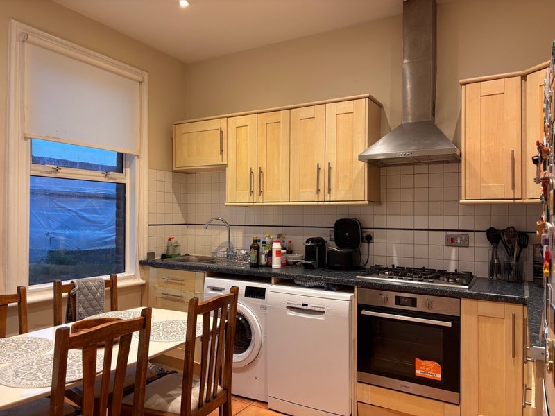 Room Alwyne Road in Greater London